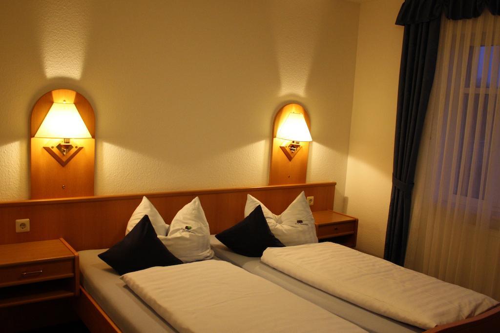 Hotel Restaurant Bergeshoehe Mettingen  Ruang foto